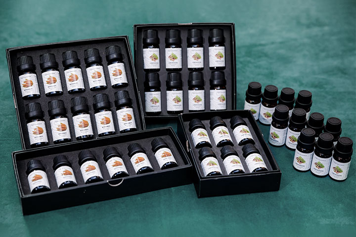 well packaged essential oil sets